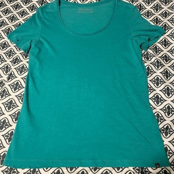 Green women’s Eddie Bauer tee shirt. Sz Small. - Picture 4 of 6